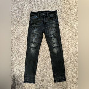 American Eagle men’s jeans